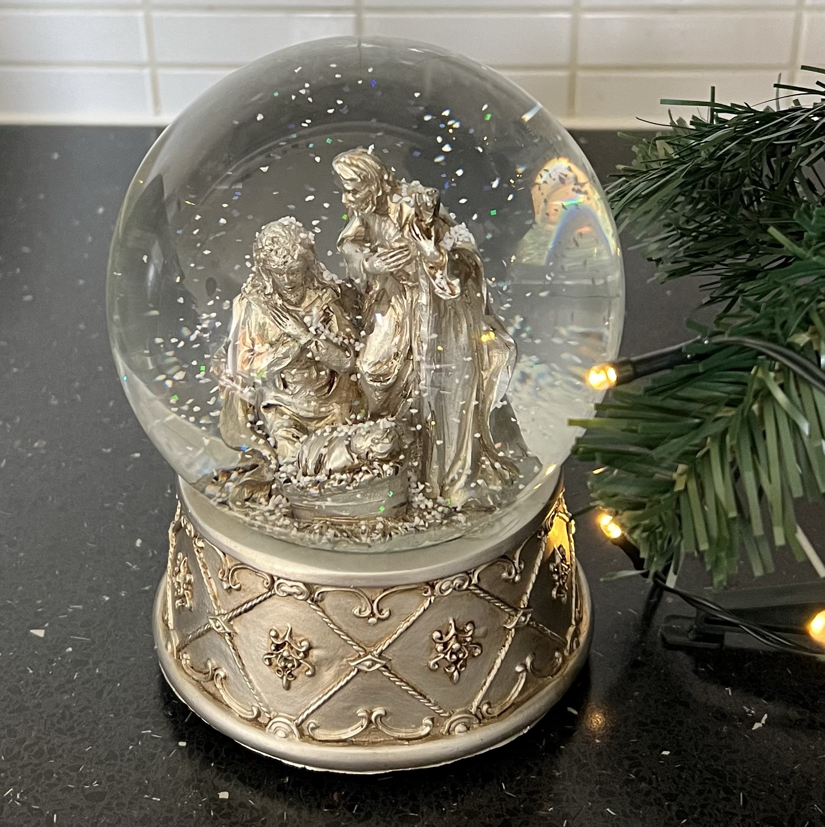 Silver Nativity Musical Snowglobe – 100mm