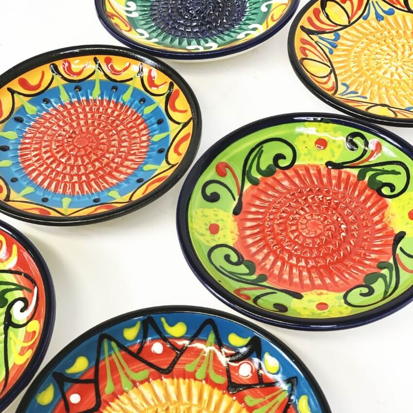 Classic Spanish Garlic Rasp Ceramic Grater Plate - Image 4