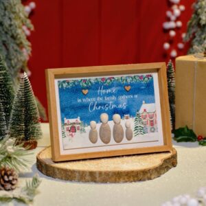 Christmas Cottage Wooden Framed Plaque with Pebble Family